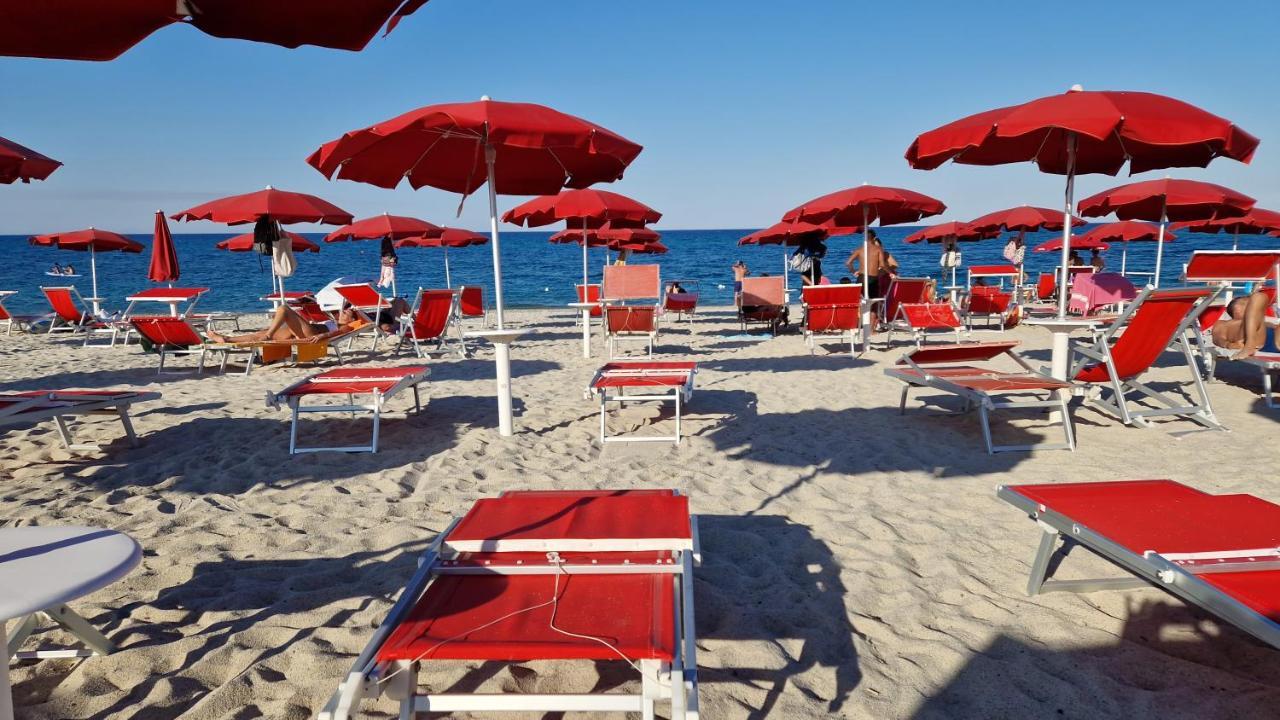 Santa Caterina Dello Ionio Marina Nina'S House 2 A 300 Metri Dal Mare 아파트 외부 사진